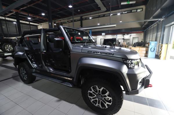BAIC BJ40 Plus Champion Edition BAIC BJ40 Plus Champion Edition meraih penghargaan Best SUV Off Road di Indonesia International Motor Show (IIMS) 2025.(Foto: iNews Media Group/Arif Julianto)