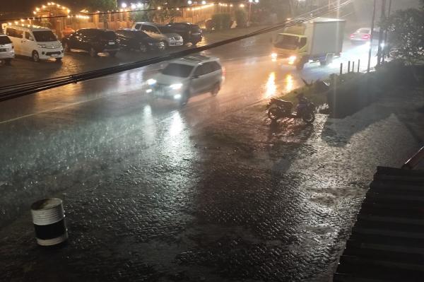 Pemudik Hati-hati! Jalur Gentong Diguyur Hujan Deras Malam Ini