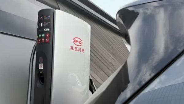 Fast Charging BYD. (Foto: Car News China)