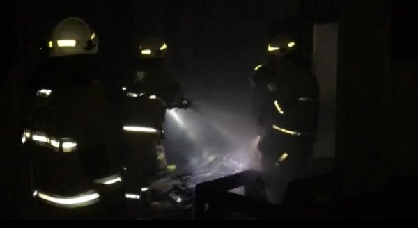 Rumah di Kayu Putih Pulogadung Ludes Terbakar, Petugas Kerahkan 11 Unit Damkar