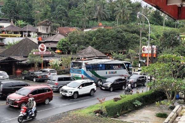 Arus Balik di Jalur Gentong, Kendaraan Padat Merayap Kecepatan Rata-rata 10 Km/Jam