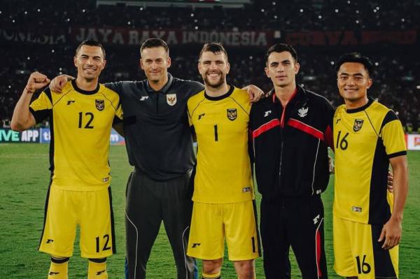 Pengakuan Berkelas Ernando Ari Bersaing dengan Maarten Paes dan Emil Audero di Timnas Indonesia