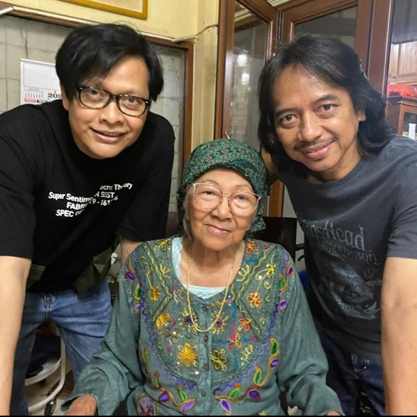 Armand Maulana dan Bunda Iffet Instagram)