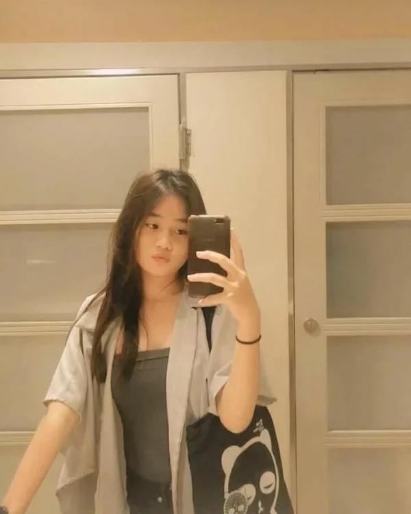 Potret Aura Cinta. (Foto: Instagram)