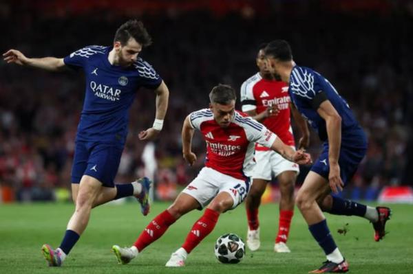 Arsenal takluk 0-1 kontra Paris Saint-Germain pada leg pertama semifinal Liga Champions 2024-2025 di Emirates Stadium, Rabu (30/4/2025) dini hari WIB. (Foto: UEFA)