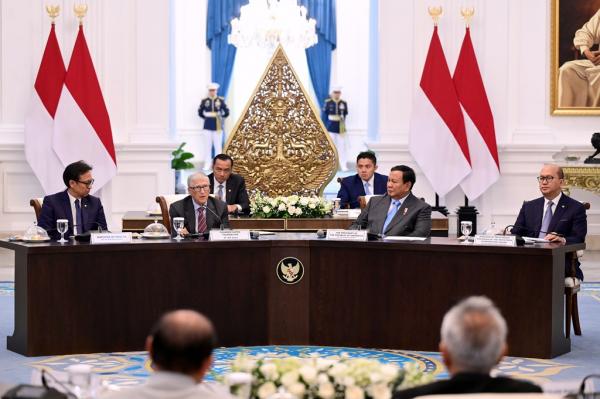 Pertemuan Prabowo dan Bill Gates Pertemuan antara Presiden Prabowo dengan pendiri Gates Foundation, Bill Gates di Istana Merdeka, Jakarta, Rabu (7/5/2025). (Foto: BPMI Setpres)