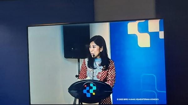 menteri_komunikasi_dan_digital_meutya_hafid_akan_b