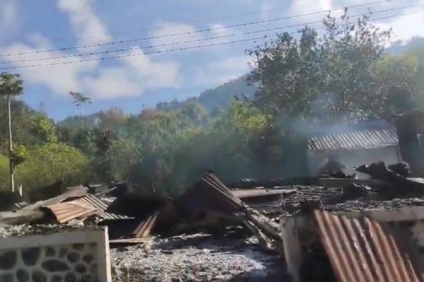 Kawasan Ijen Mencekam, Warga Sandera 3 Anggota TNI dan Bakar 2 Rumah Pegawai PTPN