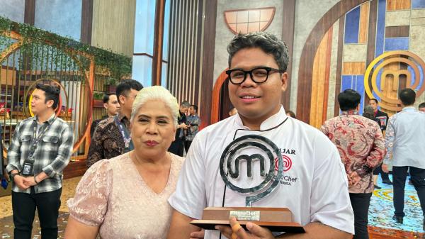 Fajar MasterChef Indonesia Annastasya Rizqa)