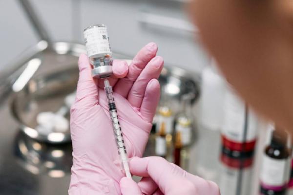Pasien Kanker Disarankan Vaksin Herpes Zoster, Dokter Beberkan Alasannya