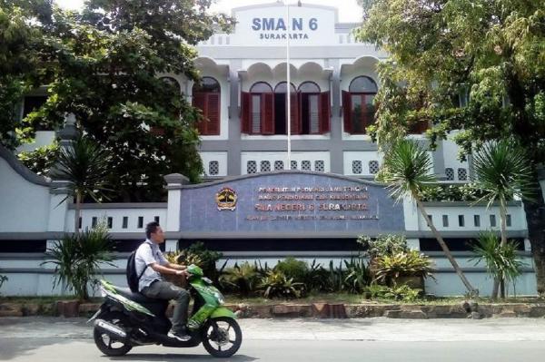 profil SMAN 6 Surakarta Laman SMAN 6 Surakarta)