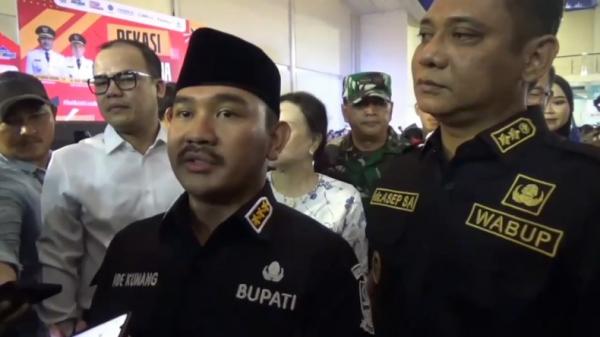 OTT KPK di Bekasi, Bupati Ade Kuswara Kunang Ikut Diamankan