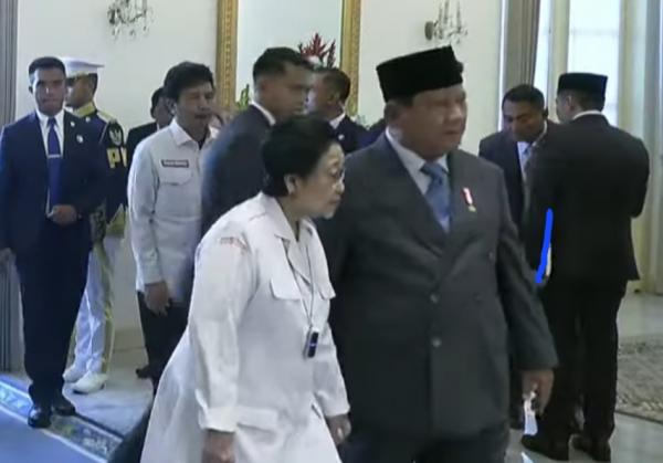Prabowo dan Megawati akrab usai upacara Hari Lahir Pancasila, Senin (2/6/2025) (Foto: screenshot)