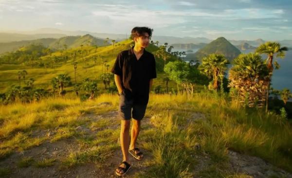 Samuel Fernandtio: Komedian Sketsa yang Mengajak Refleksi Diri Lewat Kelucuan