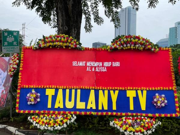 Heboh Karangan Bunga Andre Taulany untuk Al Ghazali-Alyssa Daguise Paling Beda! 