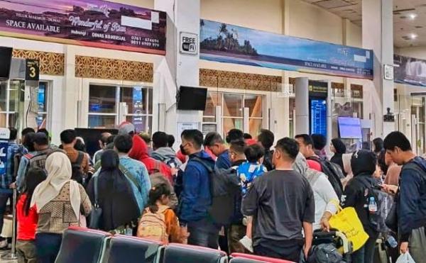 Kronologi Ekor Pesawat Pelita Air Rusak Diterjang Angin Kencang di Pekanbaru