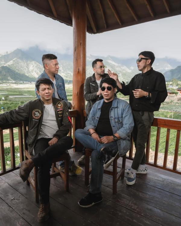 Geng The Dudas-1 Geng The Dudas-1 tur ke Mandalika. (Foto: Instagram)