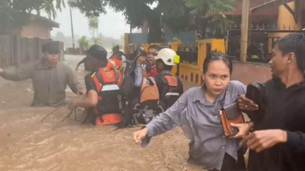 Banjir Bandang di Bantaeng Sulsel  Meluas Rendam 4 Kecamatan