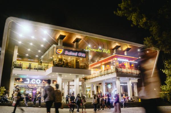 10 Tempat Belanja Baju di Bandung Murah Berkualitas, Dijamin Bikin Kamu Kalap Belanja!