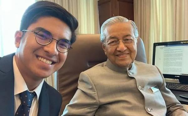 Syed Saddiq dan Mahathir Mohamad Syed Saddiq dan Mahathir Mohamad. (Foto: Instagram)