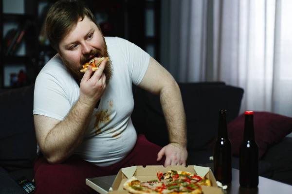 Ilustrasi Obesitas yang berisiko menyebabkan kanker empedu. (Foto: Freepik)