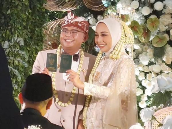 Pesta pernikahan anak Dedi Mulyadi, Maula Akbar, dengan anak Kapolda Metro Jaya, Putri Karlina di Garut, Rabu (16/7/2025). (Foto: Instagram)