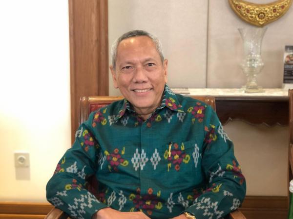Mantan Direktur Penyakit Menular Badan Kesehatan Dunia (WHO) Asia Tenggara Prof Tjandra Yoga Aditama. (Foto: Muhammad Sukardi)