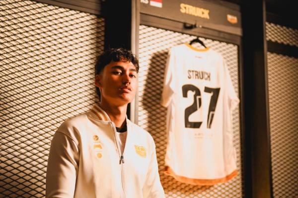 Rafael Struick bakal mengenakan nomor 27 di Dewa U Rafael Struick bakal mengenakan nomor 27 di Dewa United. (Foto: Dewa United)