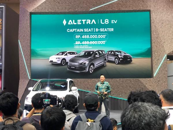 Harga mobil listrik Aletra. (Foto: Muhammad Sukardi)