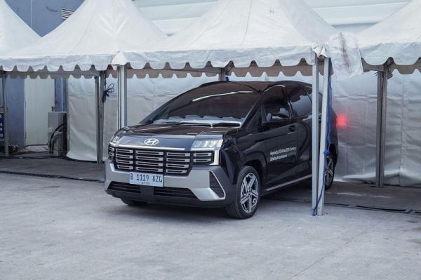 Layanan test drive Stargazer Hyundai Pengunjung GIIAS 2025 dapat menikmati layanan test drive STARGAZER Cartenz dan juga mobil lainnya di booth Hyundai. (Foto: dok Hyundai)