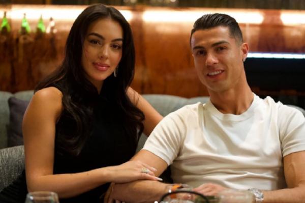 Media sosial kembali dibuat gempar oleh Georgina Rodriguez, pasangan megabintang sepak bola Cristiano Ronaldo. (Foto:
