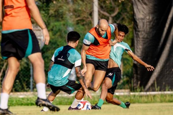 Derby Jatim Panas! Persebaya Siap Hancurkan Madura United Meski Persiapan Singkat