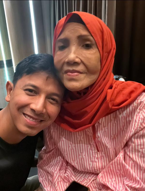 Mendiang Wati Siregar berulang tahun hari ini. (Foto: Instagram)