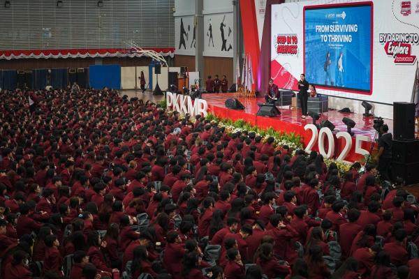 Angela Tanoesoedibjo Tekankan Pentingnya Soft Skill dan Adaptasi di Kuliah Umum UNTAR