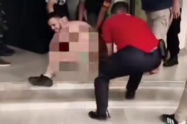 Heboh! Warga UEA Ngamuk di Kalibata, Benturkan Kepalanya Sendiri ke Batu