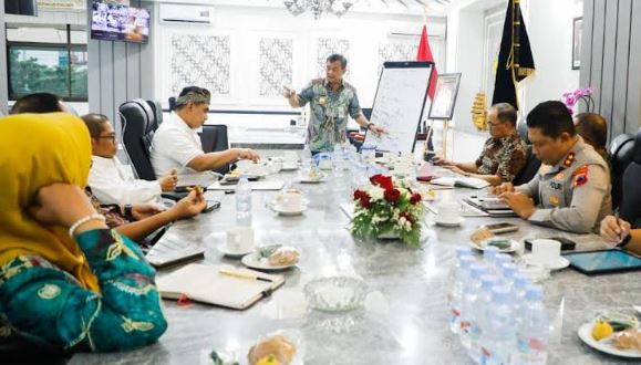 Ratas Sikapi Demo Bupati Pati Rusuh, Gubernur Jateng: Hormati Hak Angket