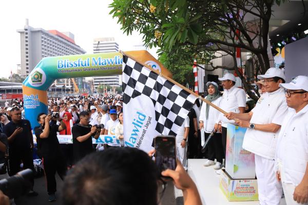 Lepas CFD Mawlid Funwalk, Menag Ajak Sambut Maulid Nabi dengan Menjaga Toleransi