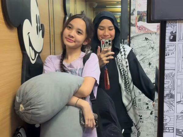 Zaskia Adya Mecca dan anak perempuannya yang akan menjalani operasi hidung. (Foto: Instagram)