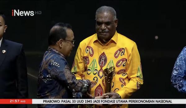 Pejabat daerah Jayapura di acara Pemimpin Daerah Awards 2025. (Foto: iNews)