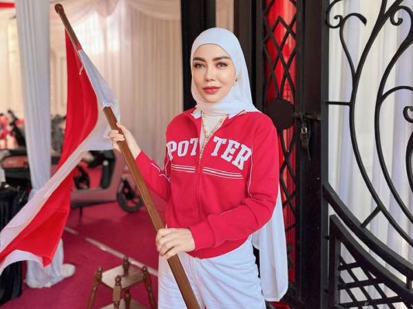 Artis Bella Shofie mundur dari anggota DPRD Buru Maluku. (Foto: Instagram)