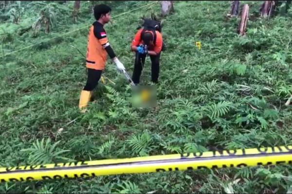 Ngeri! Puluhan Potongan Tubuh Manusia Ditemukan Berserakan di Jurang Pacet Mojokerto