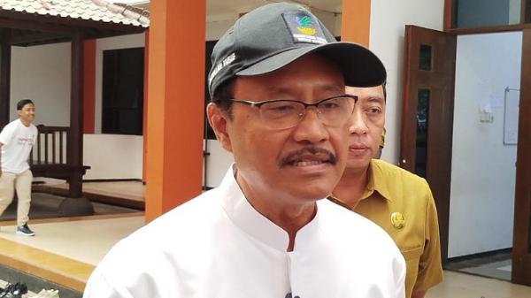 Gus Ipul Jenguk Rosi Santri Korban Tragedi Ponpes Al Khoziny di Sidoarjo, Ini Pesannya