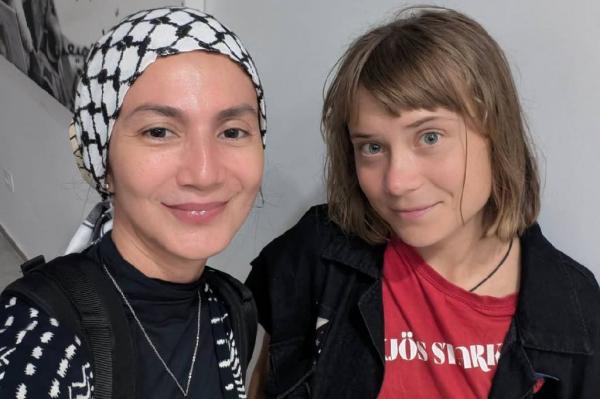 Heboh Wanda Hamidah Foto Bareng Gretha Thunberg, Suarakan Free Palestine!