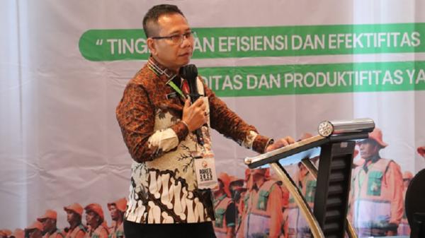 Kepala Unit Penanganan Sampah Badan Air, Dadang Kepala Unit Penanganan Sampah Badan Air, Dadang Cahya Rusdiana. (Foto: Yunaldi Libra).