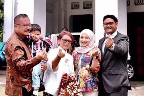 Sosok Anak Retno Marsudi yang Wisuda Bareng Anak Sri Mulyani di FK UI