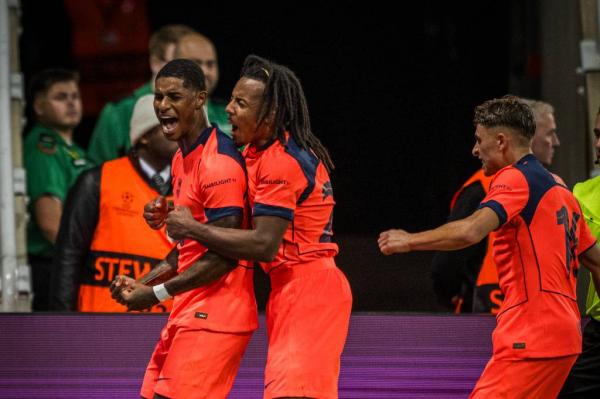 Marcus Rashford (kiri) memborong dua gol Barcelona Marcus Rashford (kiri) memborong dua gol Barcelona saat melumat Newcastle United 2-1 pada matchday 1 Liga Champions 2025-2026 di St James` Park, Jumat (19/9/2025) dini hari WIB. (Foto: X Barcelona)