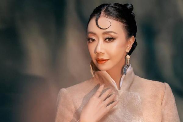 Resmi Menjanda Asri Welas Didekati Pejabat, Siapa Dia?