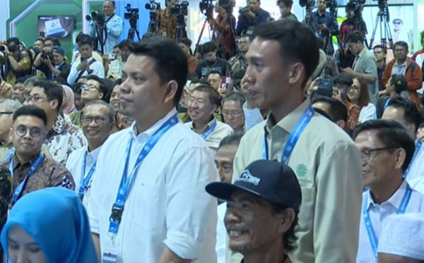 Eks OB, yakni Angga dan Wawan yang kini berpenghasilan Rp120 miliar per tahun. (Foto: screenshot YouTube Sekretariat Presiden)