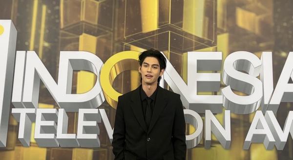 Aktor Thailand Bright raih special award di ITA 2025. (Foto: Annastasya Rizqa)