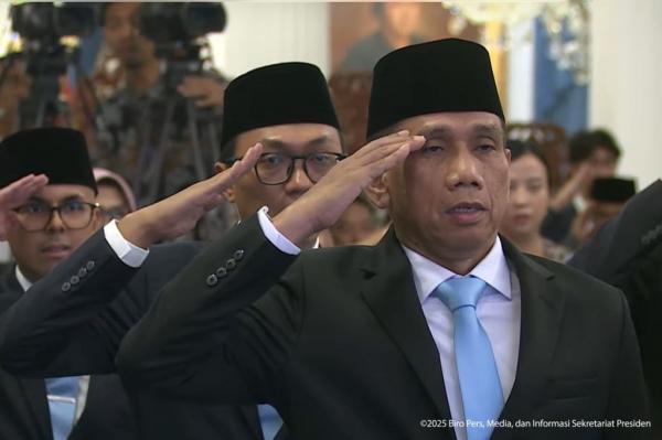 Prabowo Lantik Mantan Kapolda Jabar Akhmad Wiyagus Jadi Wamendagri